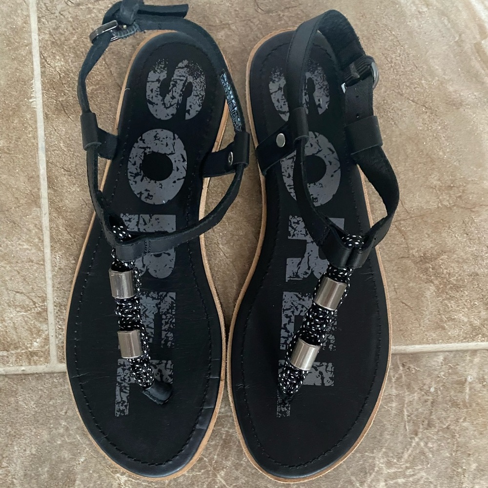 Sorel Sandals Brand New- 8.5 size